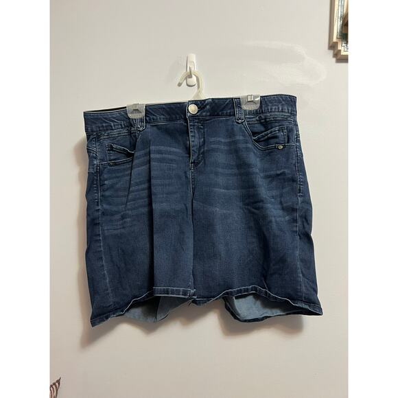 Democracy Adler Ab Solution Roll Cuff Bermuda Short Size 20W - Picture 1 of 5